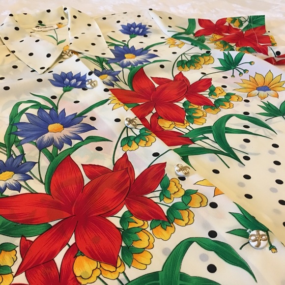 ❗️Last chance❗️ NWOT Floral Polka Dot Short Sleeve Top - Picture 4 of 5